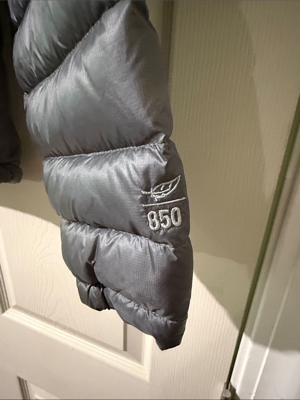 L.L. Bean Men’s Gray Hooded Down-Style Puffer Jacket with Lime Lining - Picture 3 of 3